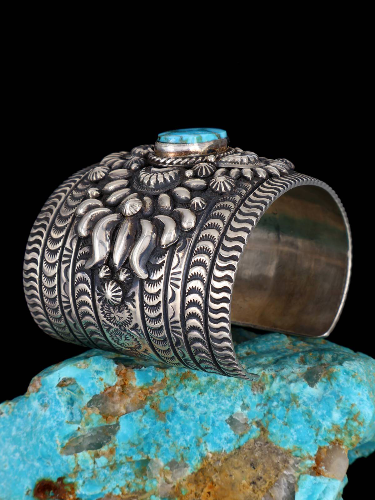 Native American Jewelry Natural Kingman Turquoise Cuff Bracelet - PuebloDirect.com