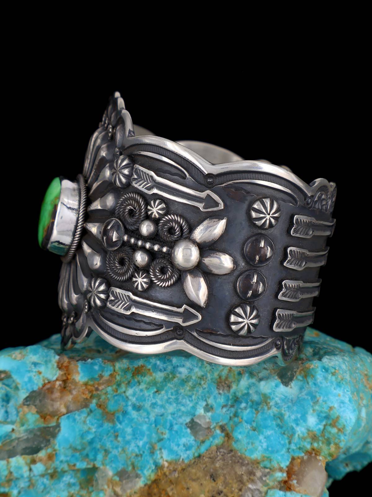 Native American Jewelry Sterling Silver Carico Lake Turquoise Bracelet - PuebloDirect.com